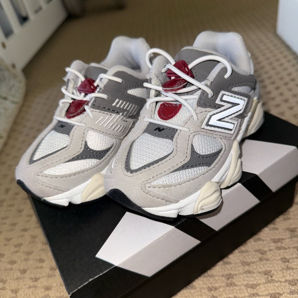 New Balance Kids Sneakers - Gray and Red